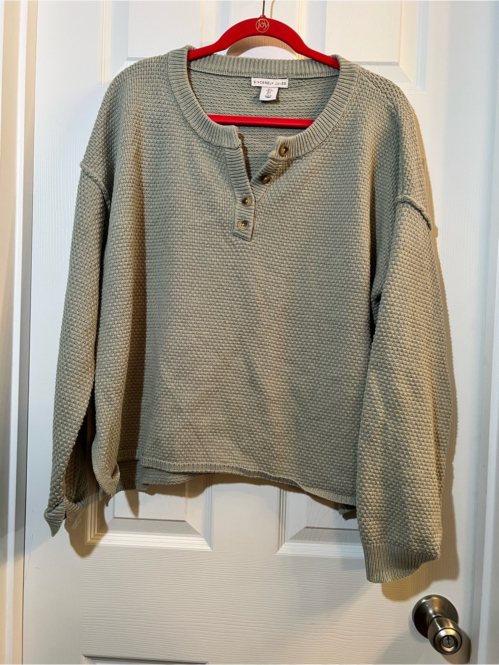 🦋 Sincerely Jules Waffle-Knit Henley Sweater in Sage Green size large